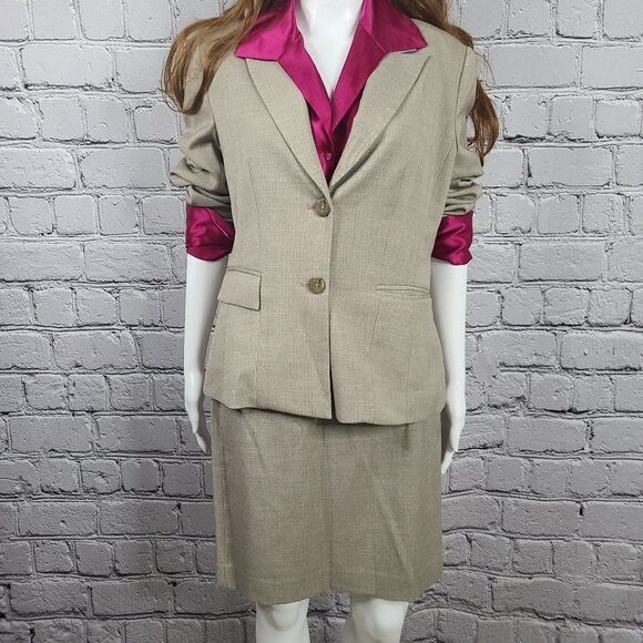 Banana Republic Tan 2PC Skirt Set, 4/10 - Picture 1 of 11